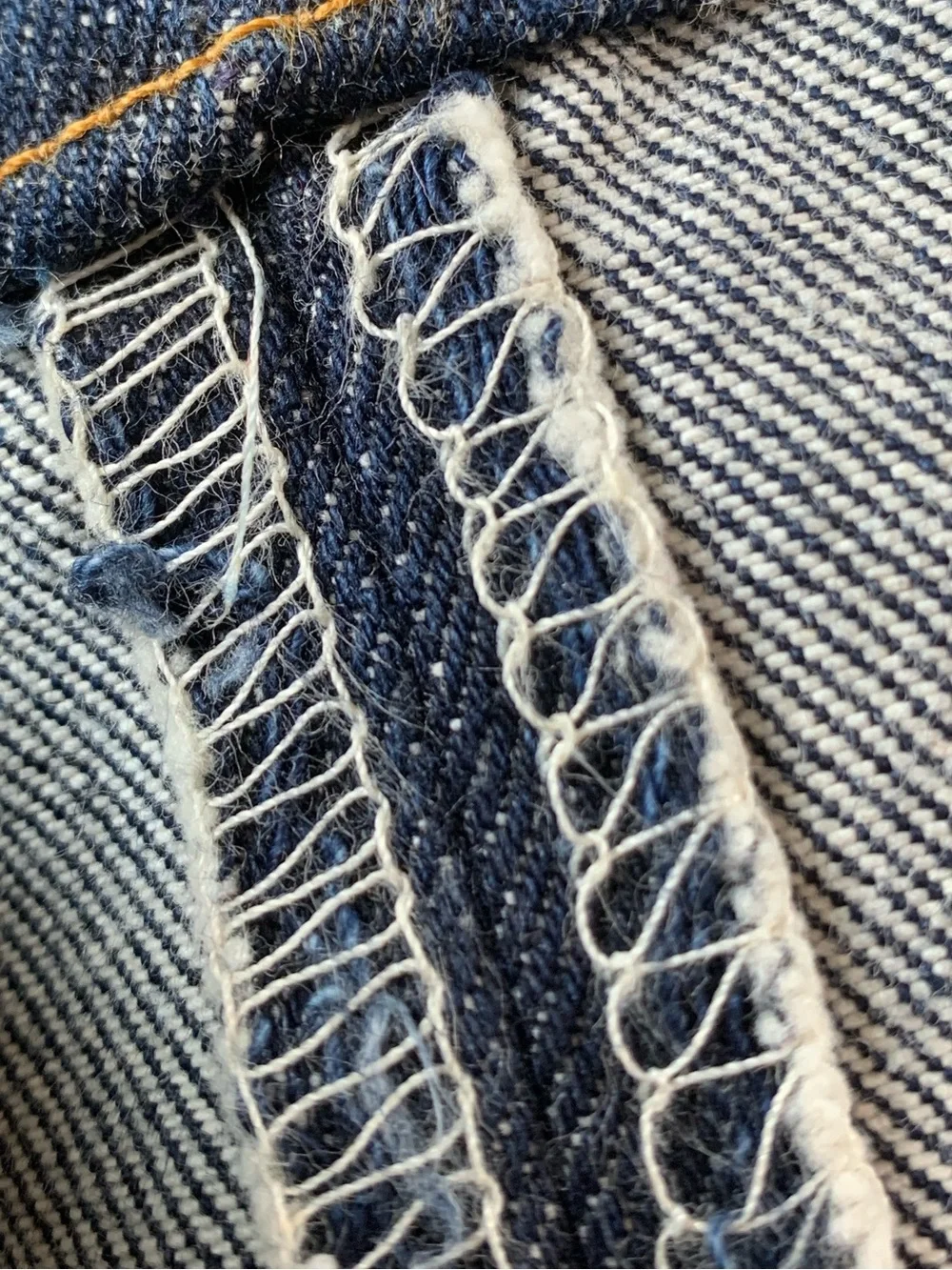 Vintage 1998 Levi’s 568 Hard Button Fly Large Straight Fit Jeans Made USA 34x36